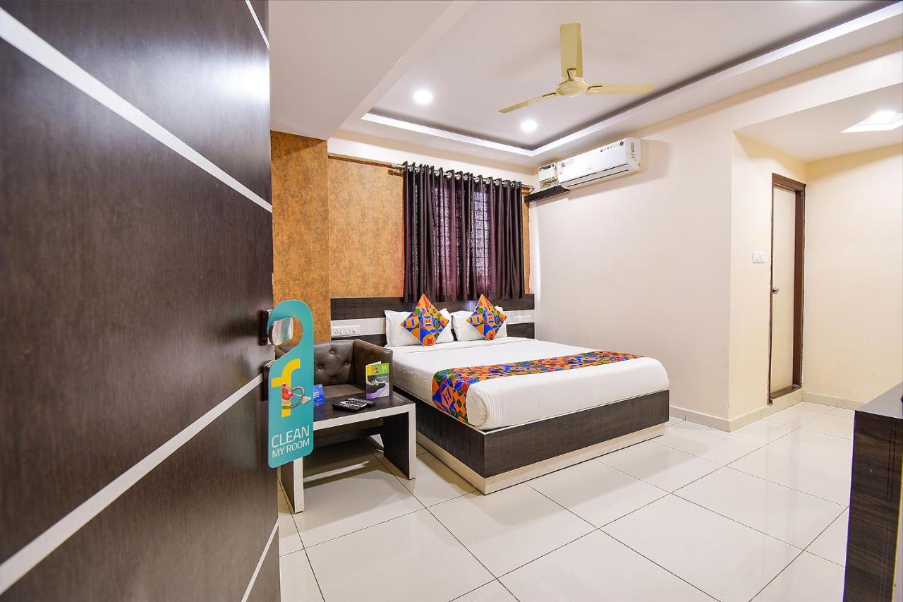 Fabhotel Rotano Suites - Yelahanka Бангалор Екстериор снимка