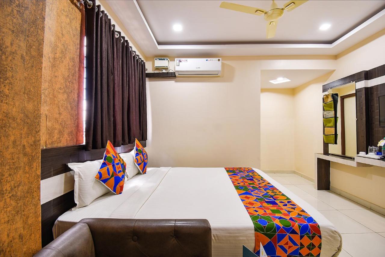 Fabhotel Rotano Suites - Yelahanka Бангалор Екстериор снимка